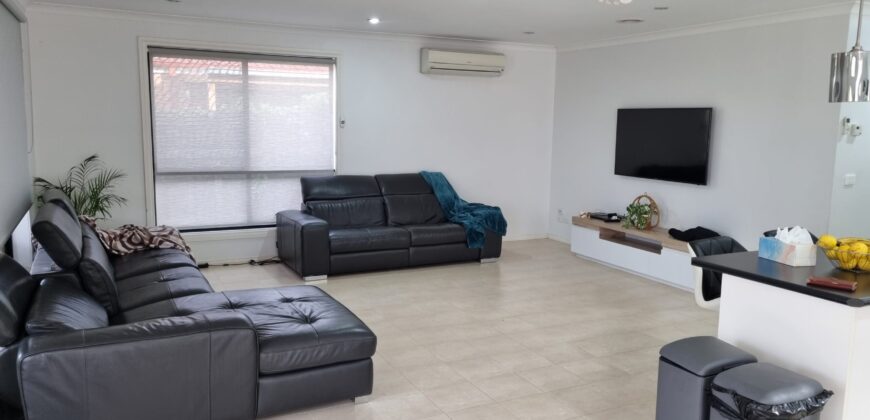 Spacious Family Home With Two Kitchens…